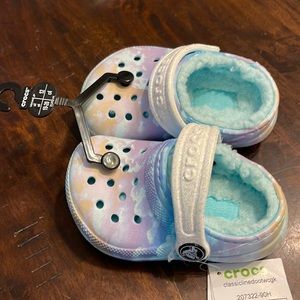 Baby crocs size 4c NWT